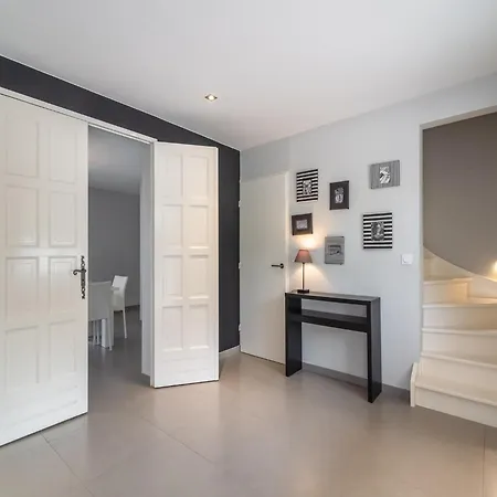 Luxurious In Geni S De Fontedit With Heated Pool Saint-Genies-de-Fontedit