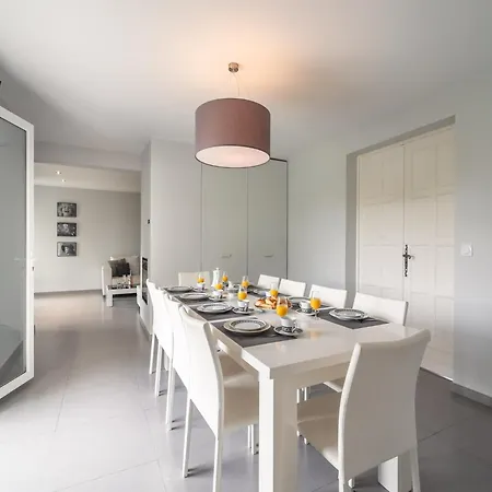 Villa Luxurious In Geni S De Fontedit With Heated Pool Saint-Genies-de-Fontedit