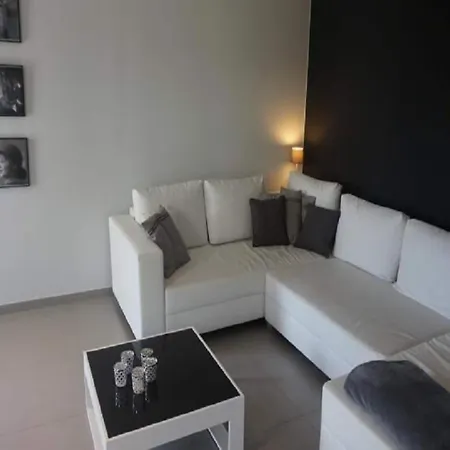 Villa Luxurious In Geni S De Fontedit With Heated Pool Saint-Genies-de-Fontedit