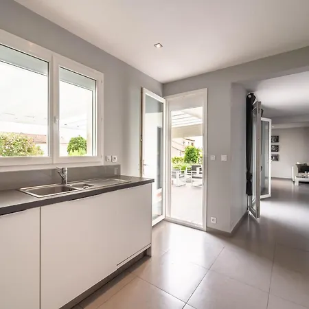 Luxurious In Geni S De Fontedit With Heated Pool