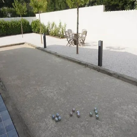 Luxurious In Geni S De Fontedit With Heated Pool Saint-Genies-de-Fontedit