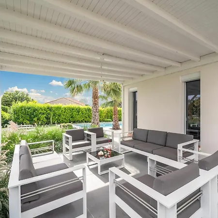 Luxurious In Geni S De Fontedit With Heated Pool