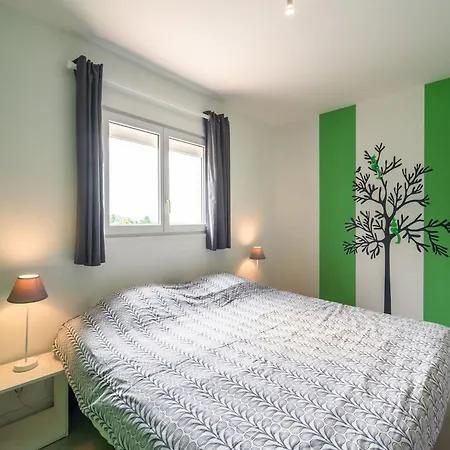 Luxurious In Geni S De Fontedit With Heated Pool * Saint-Genies-de-Fontedit