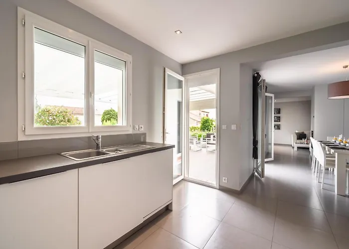 Luxurious In Genies De Fontedit With Heated Pool *