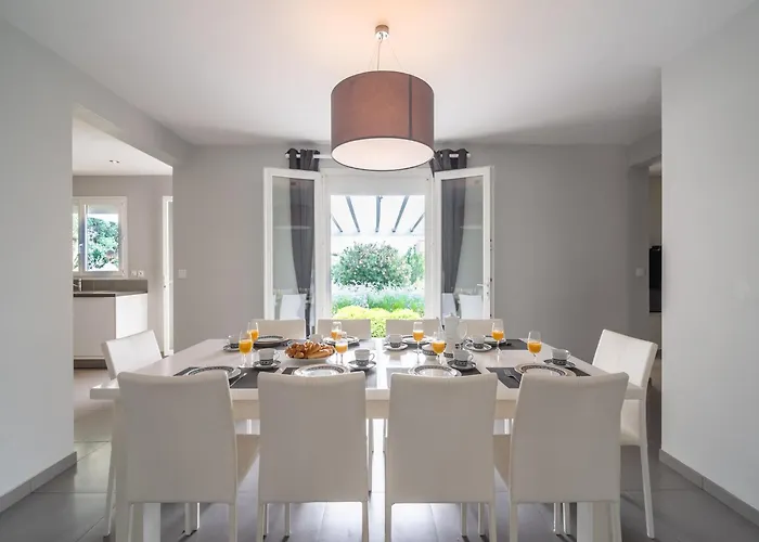 Luxurious In Genies De Fontedit With Heated Pool *