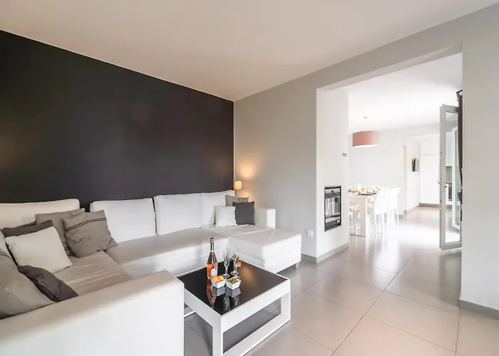 Villa Luxurious In Genies De Fontedit With Heated Pool *
